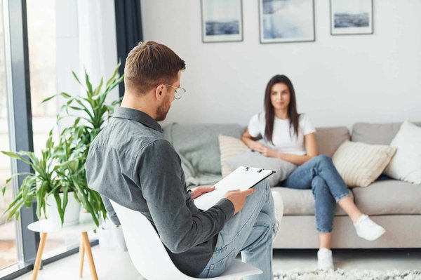 Les bénéfices de consulter un psychologue à Aix-en-Provence